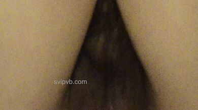 酒店女厕全景多角度偷拍制服美女经理的极品美鲍鱼